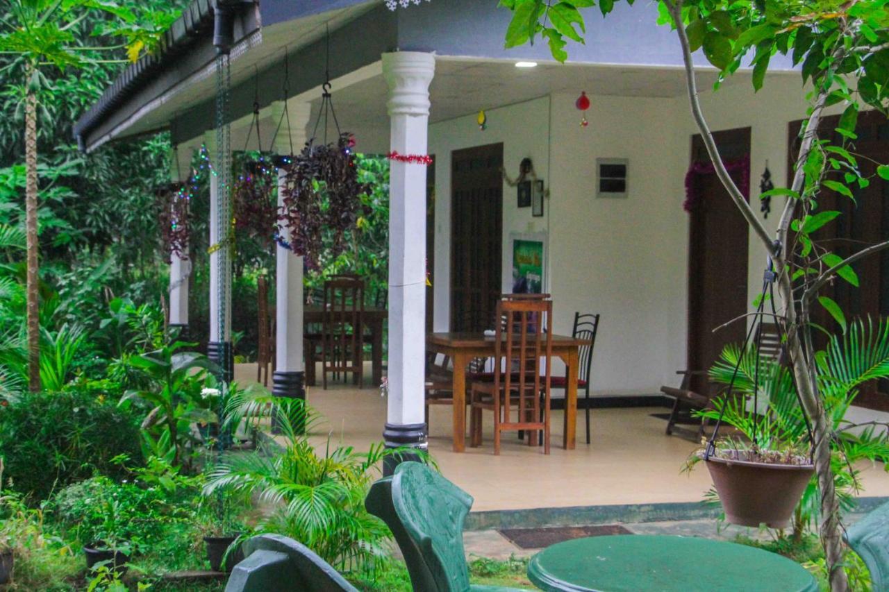 Sigiriya Mana B&B ภายนอก รูปภาพ
